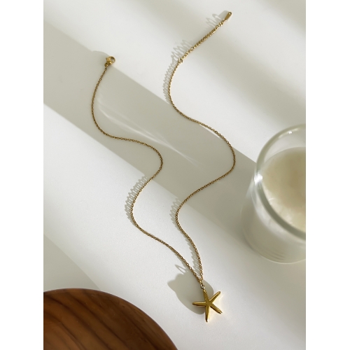 Collar Cadena Fina con Dije Pequeño Dorado – Acero Inoxidable 316L | Diseño Colgante Delicado